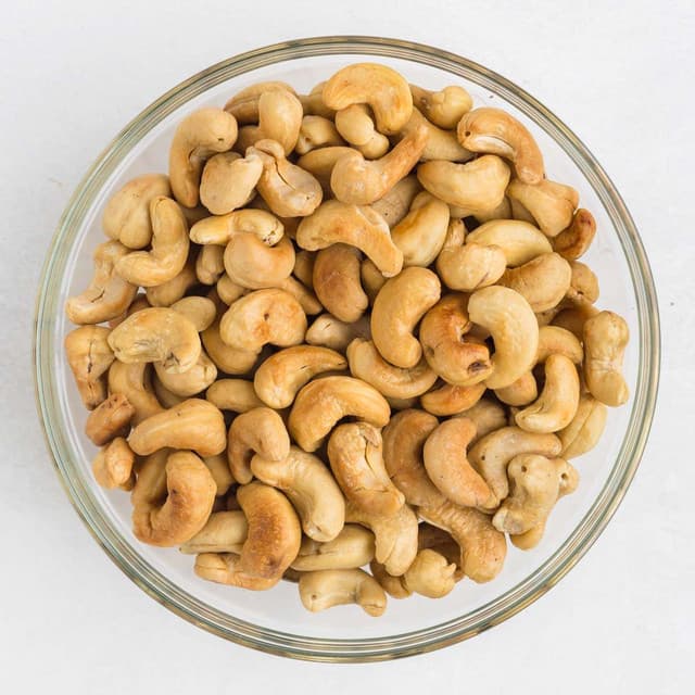 Premium Cashew Nuts (কাজু বাদাম)